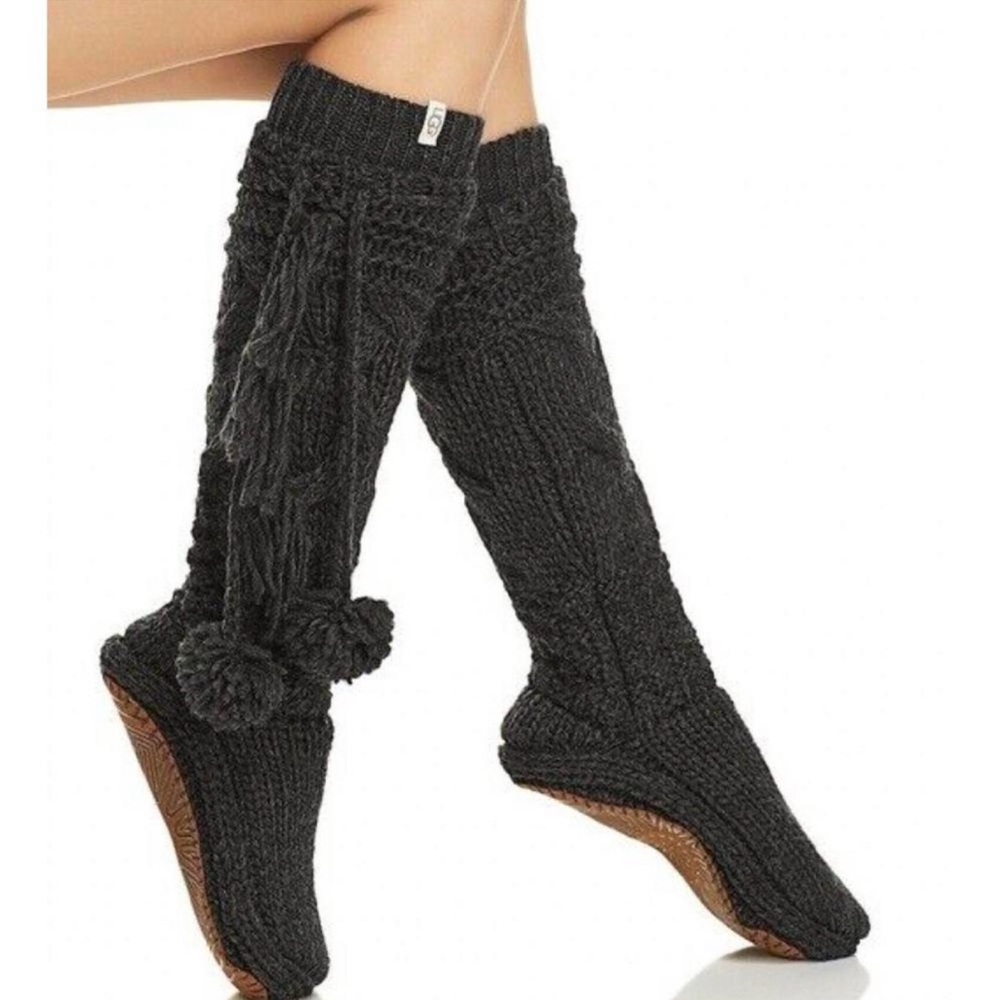 NWOT UGG cozy slipper sock in charcoal heather
